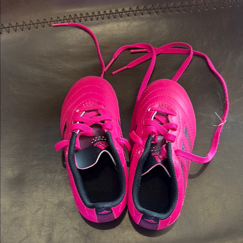 Adidas Pink Sneakers with Breathable Material and Low-Top Design